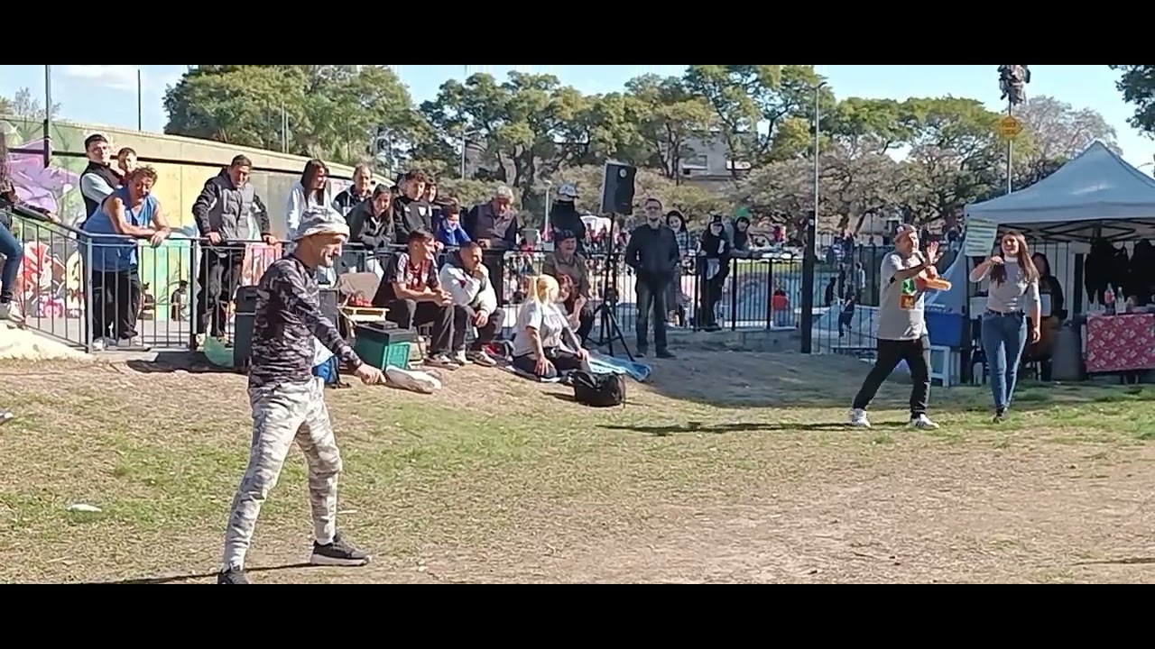 el chileno luis flores en mataderos con cañito parte 1 28.8.2023   la moto 🏍