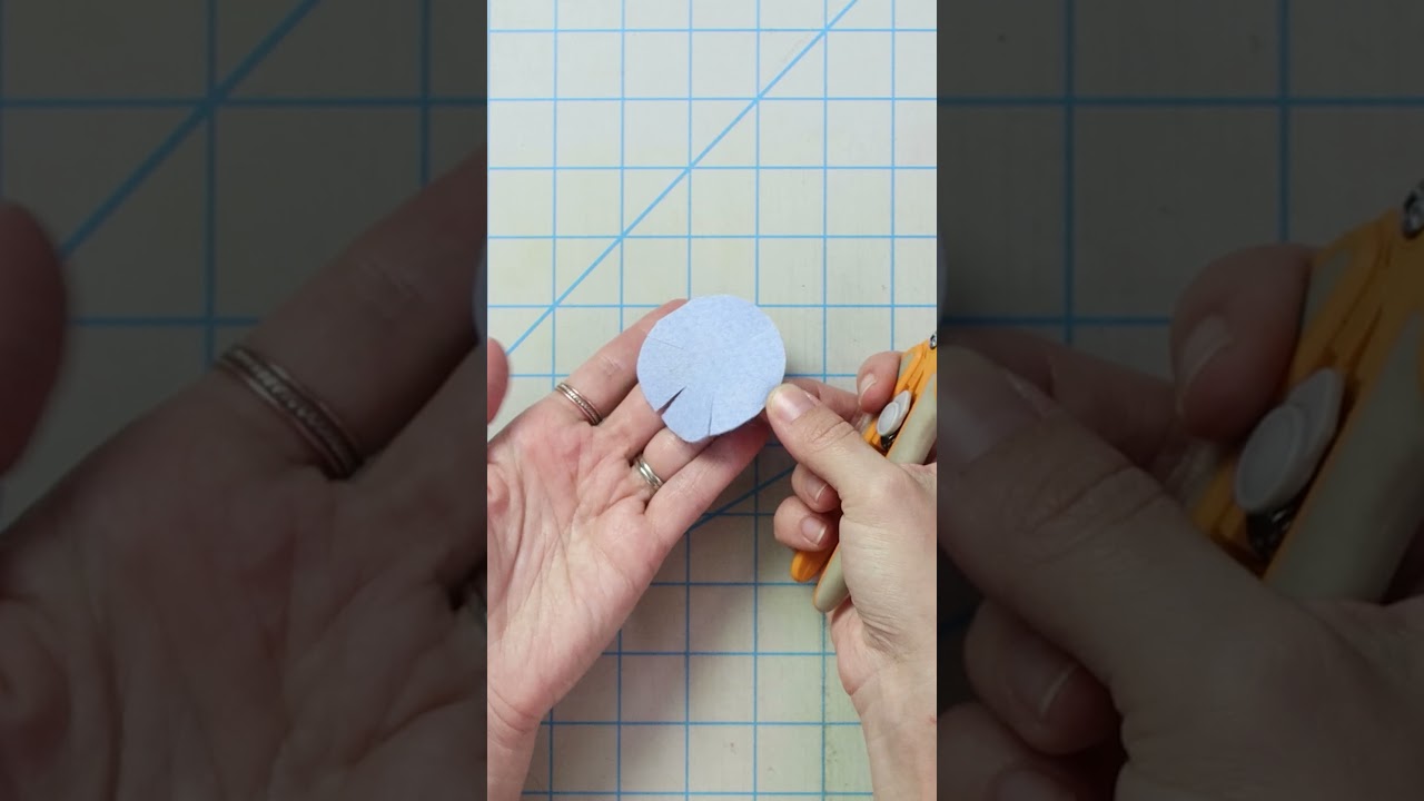 Felt Flower Hand Cutting Guide  #feltflowertutorial #feltflowers #feltflower #diyfeltflowers
