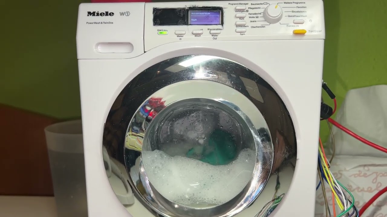 Toy Miele W1 modified - QuickPowerWash (complete cycle, bearings collapsed at final spin)