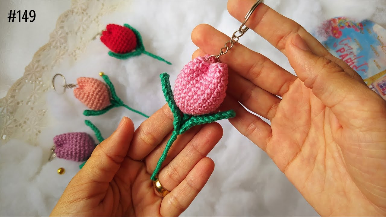брелок тюльпан крючком 🌷 - идеальный цветок для сувенира! (с субтитрами)
