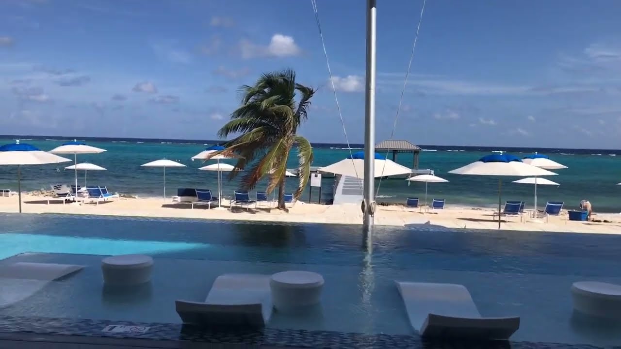 Staying at the luxurious Rum Point Residences, Grand Cayman in The Caribbean 🏖🏝