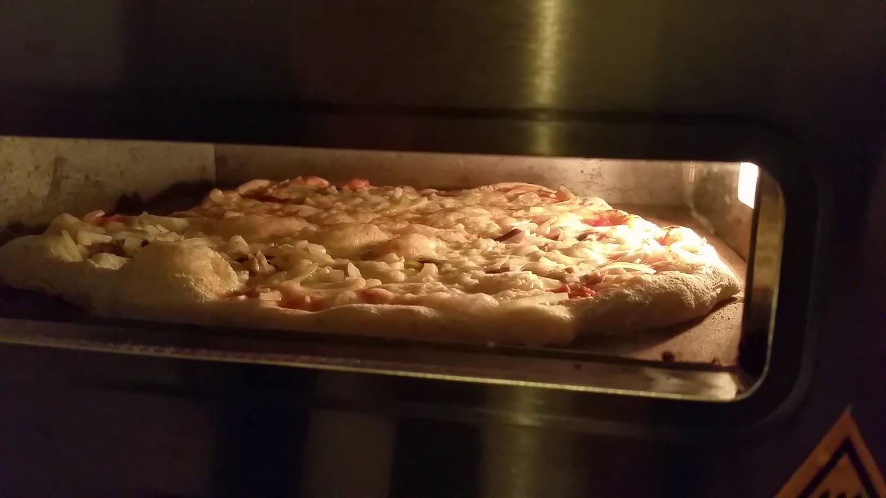 Pizza napoletana semi Professionell GMG P-4040 450°C ~2 Min home made Pizza Tono
