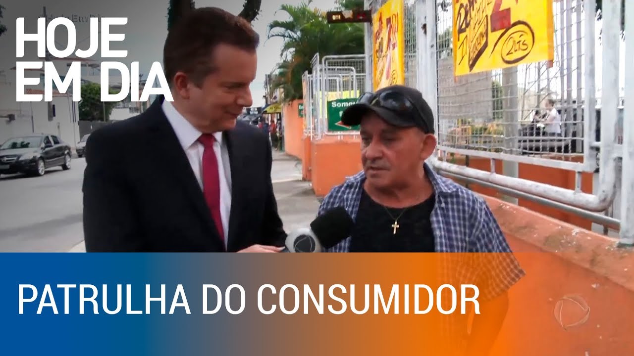 Cliente de seguradora reclama de demora no conserto de carro