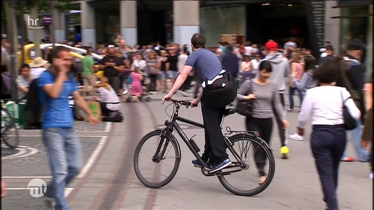 Radfahrer gegen Fußgänger | maintower