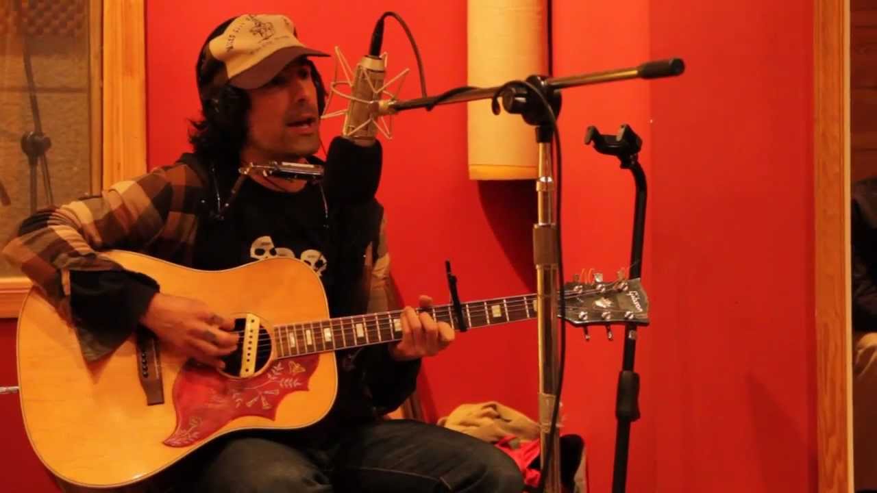 Blitzen Trapper - Love the Way You Walk Away