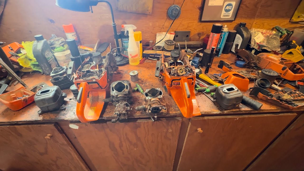 Side by side comparison of motul 800 off-road vs Bel Ray H1-R.