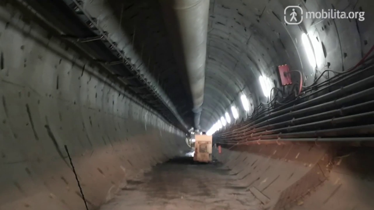 Dentro il tunnel della metropolitana di Catania tra Palestro e Stesicoro