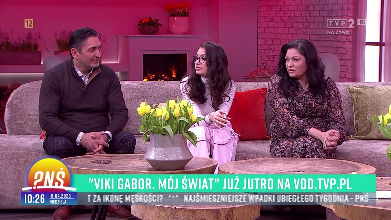 🇵🇱 Viki Gabor and her parents talk about her new documentary series (Pytanie na Śniadanie, 16/04/23)