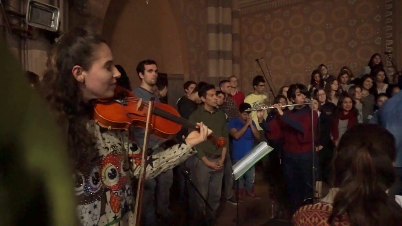 Jesús Eres Digno de Alabar - Coro Capuchinos