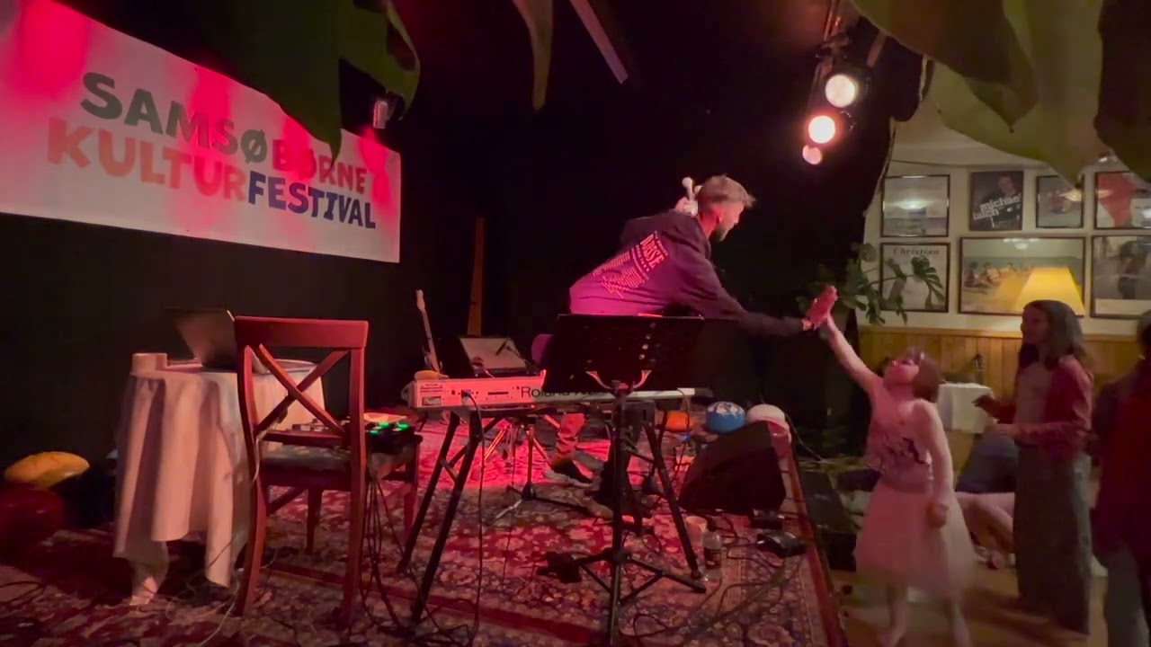 Busters B&oslash;rneshow 