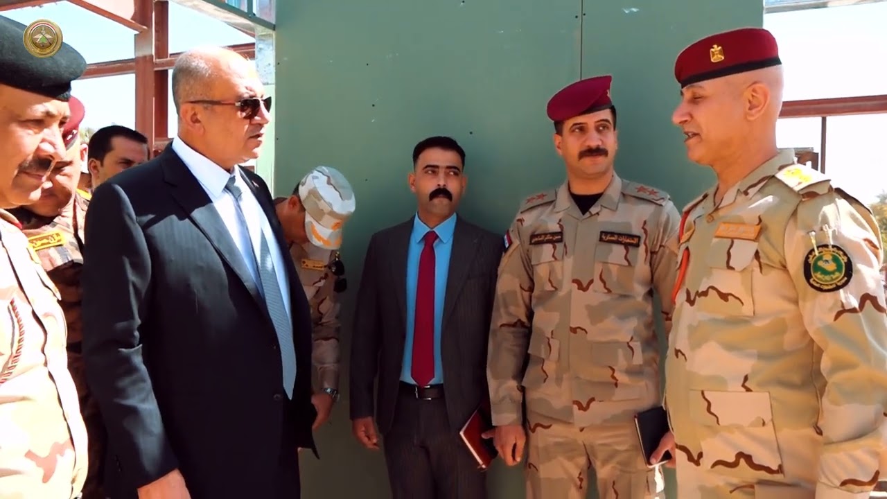 وزير الدفاع يزور مقر الكلية العسكرية في الرستمية