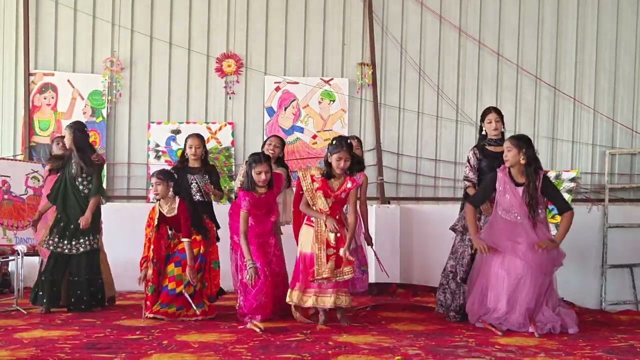 Beautiful performance with dandiya