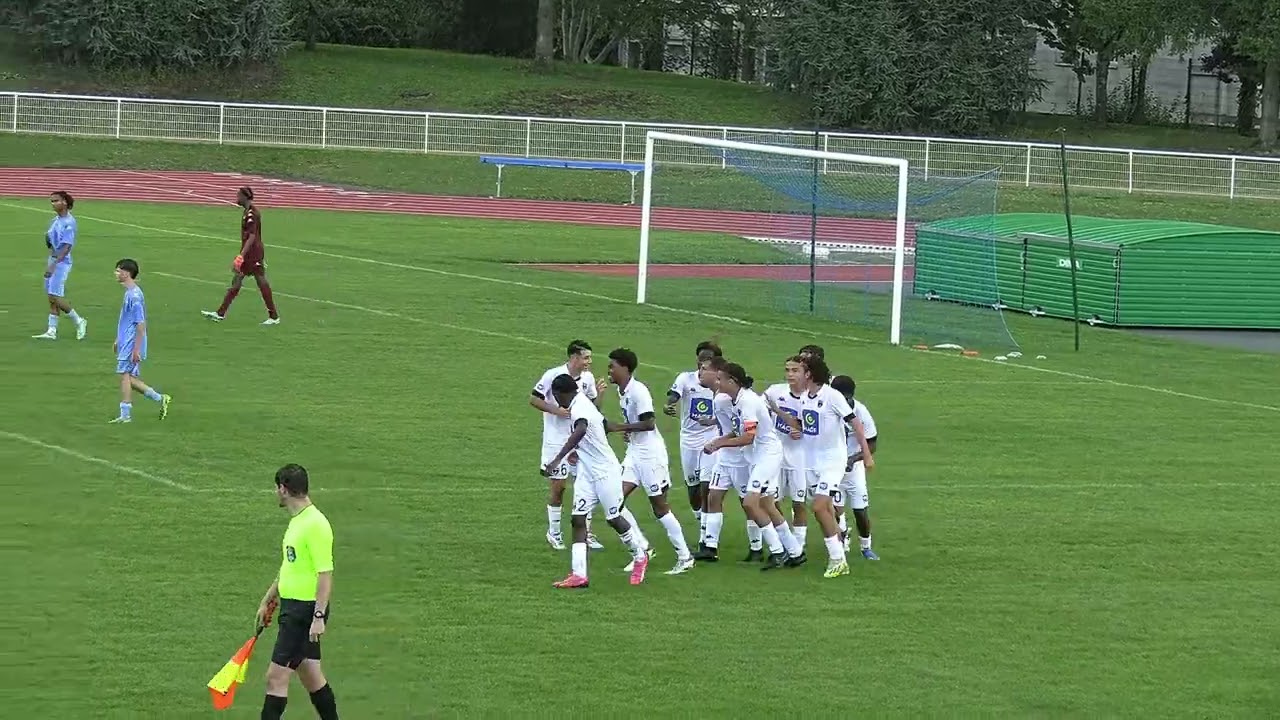 Championnat U17  Nat  3 ème journée Etoile bleue  St Cyr sur Loire   2  - 1  Chamois Niortais
