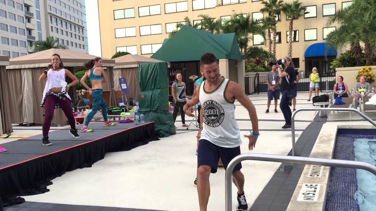 Aqua Zumba, Dale