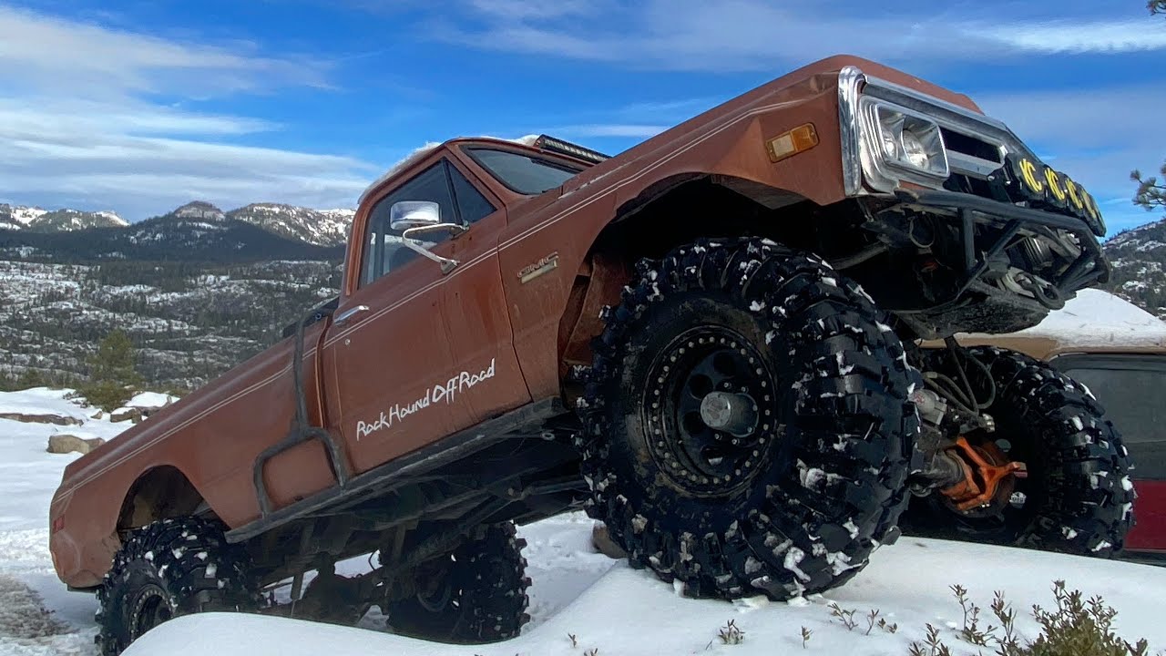 Fullsize GMC wheeling Rubicon! Watch those 43s eat!