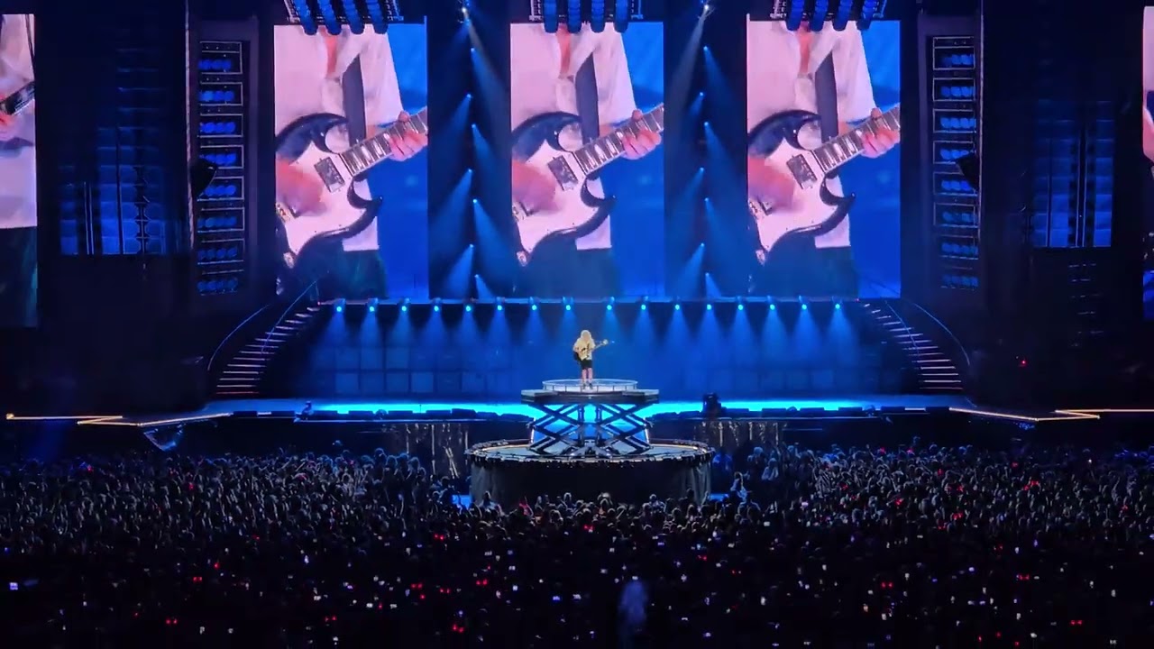 Angus Young, ACDC,  solo Gelsenkirchen