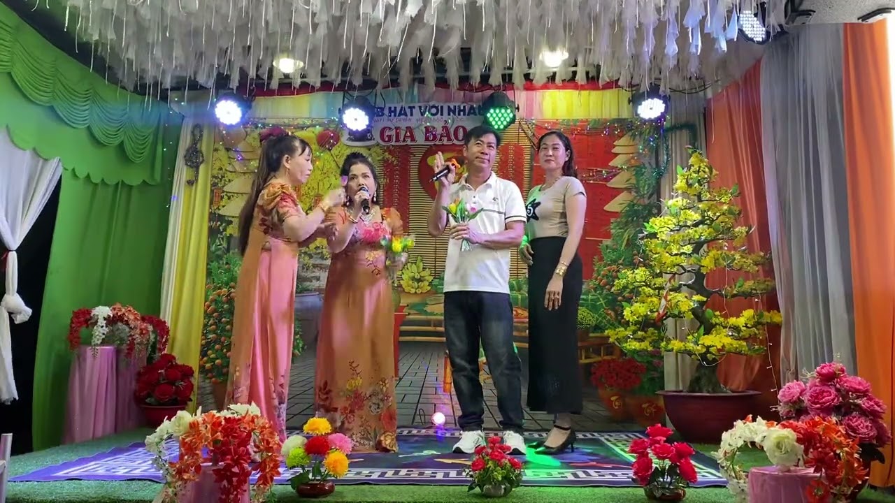 Khánh Ly Út Thương giao luu Clb Giabao 