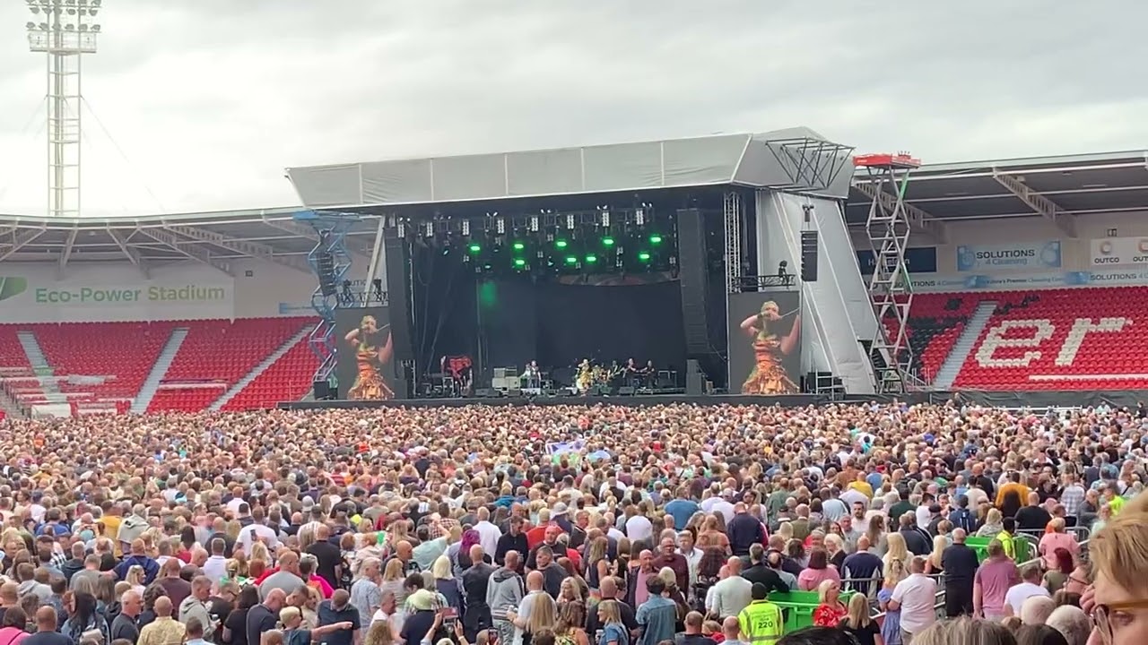 The Proclaimers - Sunshine on Leith - Doncaster 23.07.22