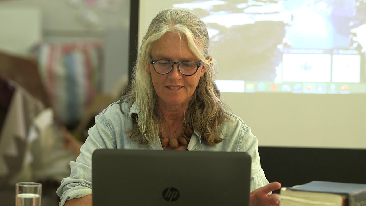 Storytelling - Finding Your Voice with Dorothy Henderson (Digital Creation Hub Esperance)