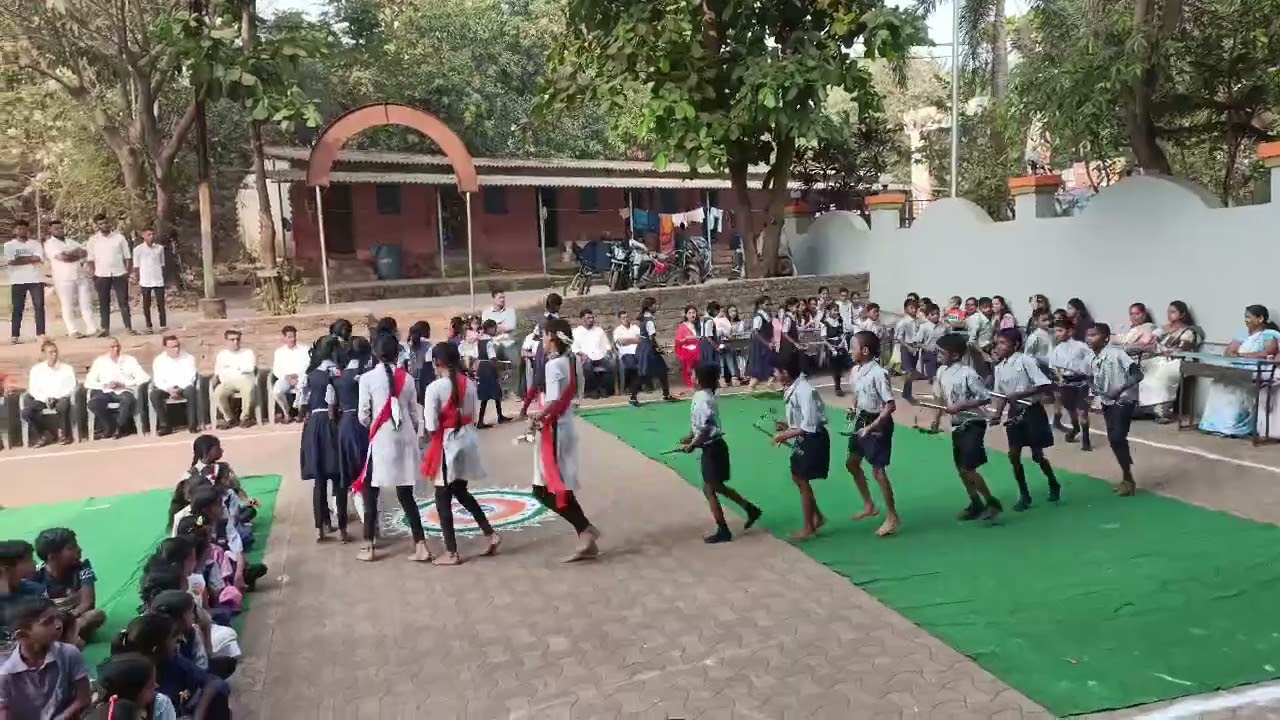 जिल्हा परिषद शाळा कासने 🇮🇳 26 जानेवारी निमित्त लेझीम नृत्य🇮🇳🇮🇳
