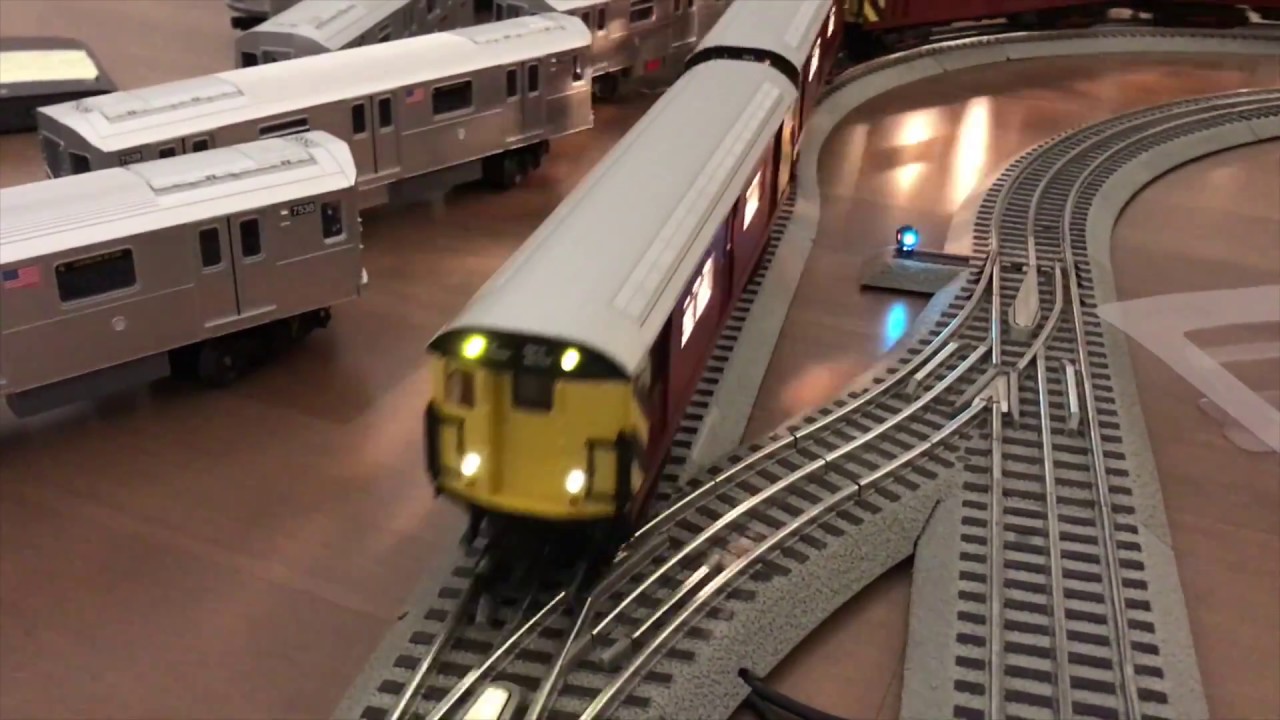 New MTH R33WF Subway Sets