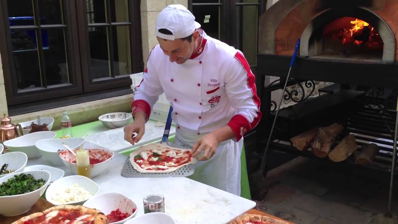NEAPOLITAN PIZZA IN 13 SECONDS pizza veloce in 13 secondi