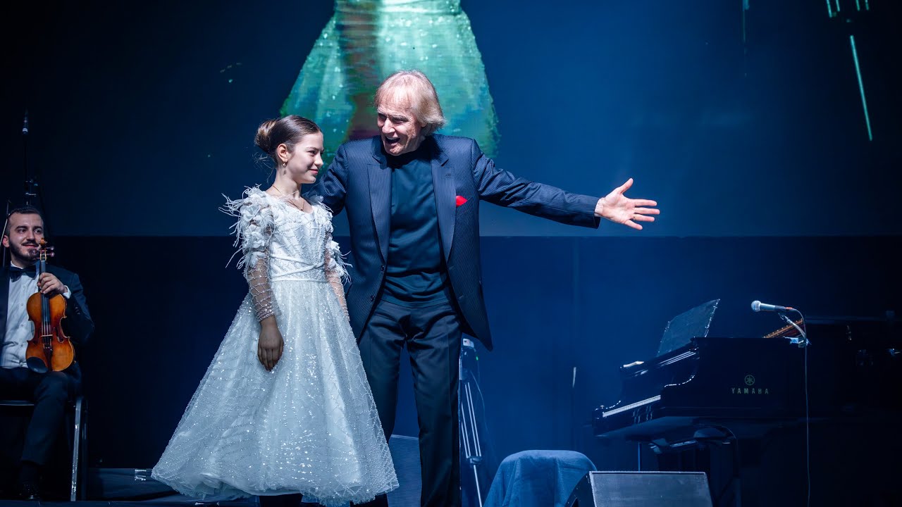 Richard Clayderman feat Miriam Alice Vultur- Wedding of love - live at Sala Palatului 