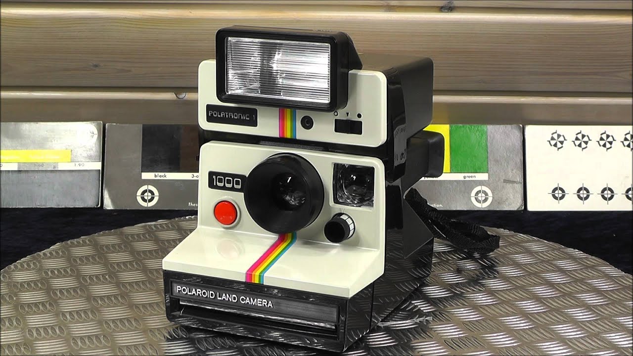 Polaroid Land Camera 1000 with Polartronic 1 Flash #2351 SX-70 Film 1970 Hippie Cult