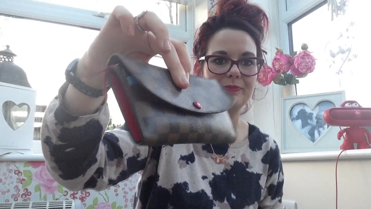 What's in my bag Louis Vuitton speedy 35 handbag in monogram wow look what you can fit on this bag