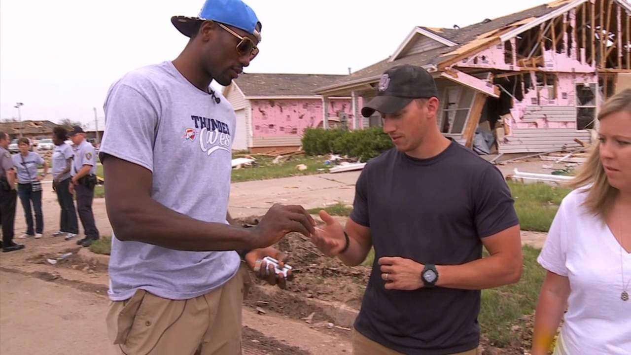 NBA Cares:Serge Ibaka visits Moore, Oklahoma