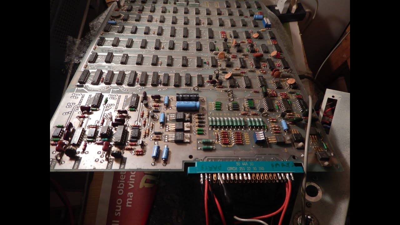 Atari Asteroids Arcade PCB repair (#2 board). Bad DAC and early revision's sound fault.