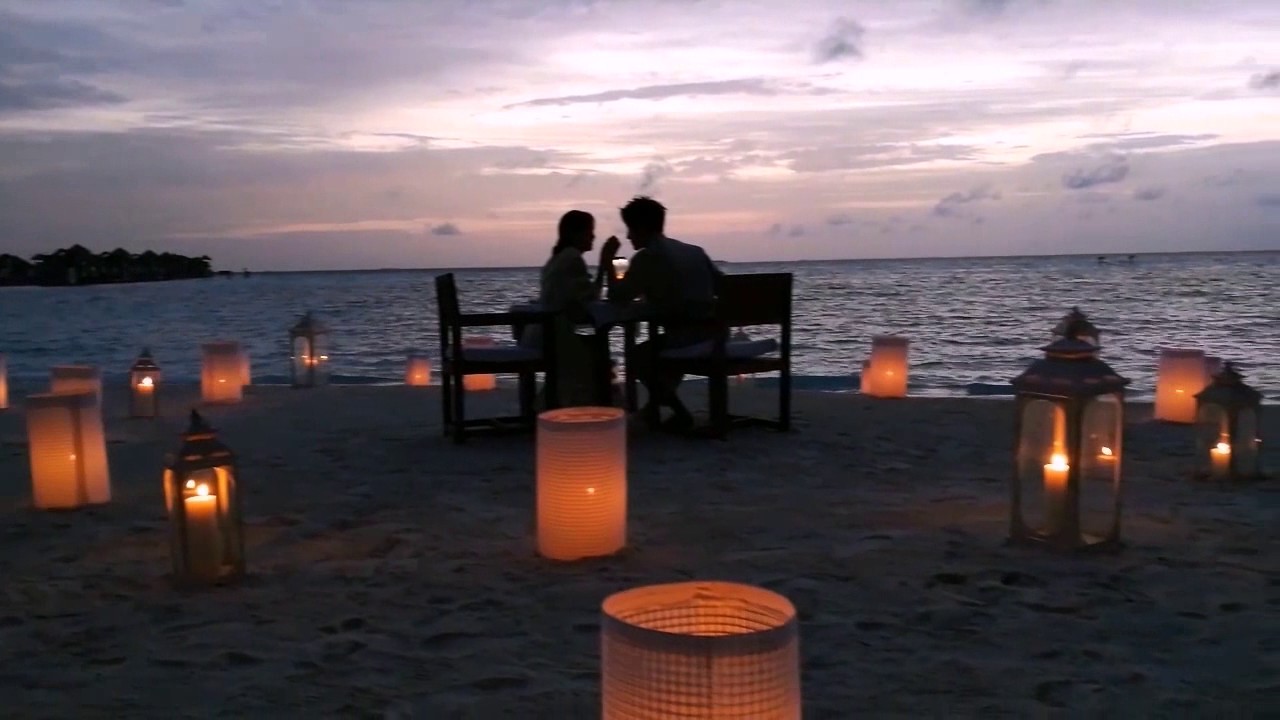 Aomike behind the scene @Maldives 01