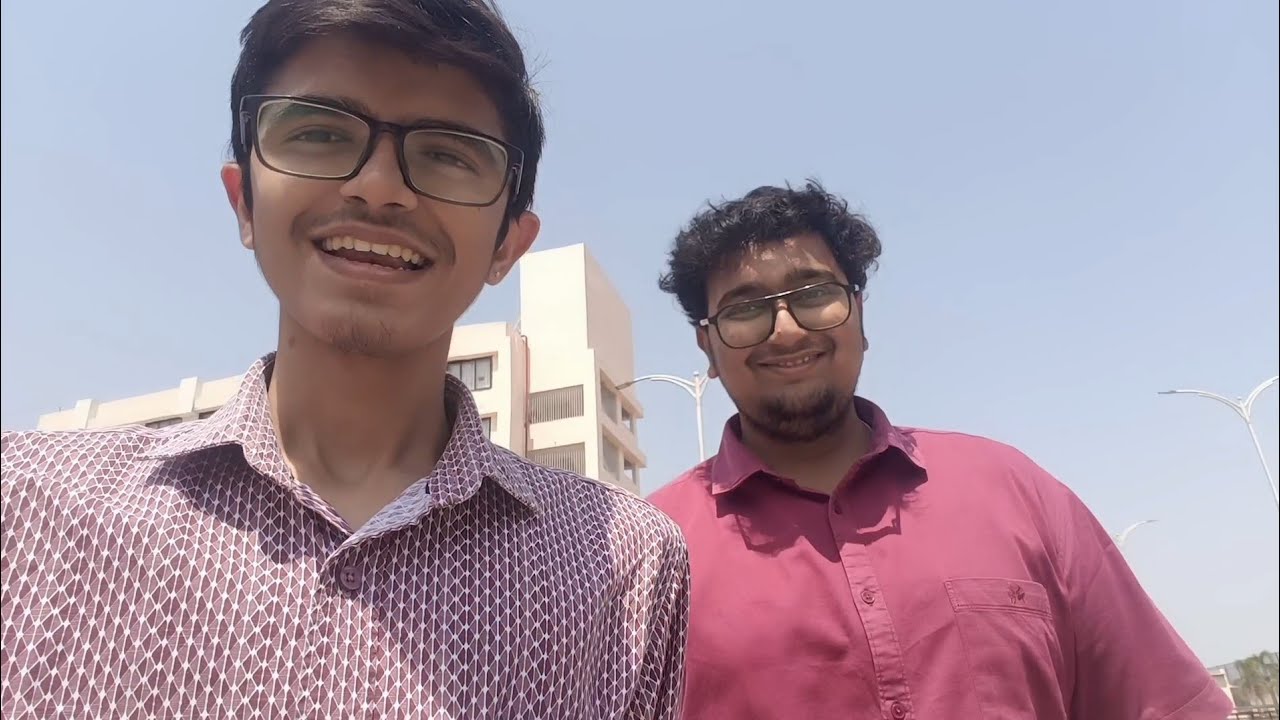 Garmi mai halat tight ho gai hai 😭