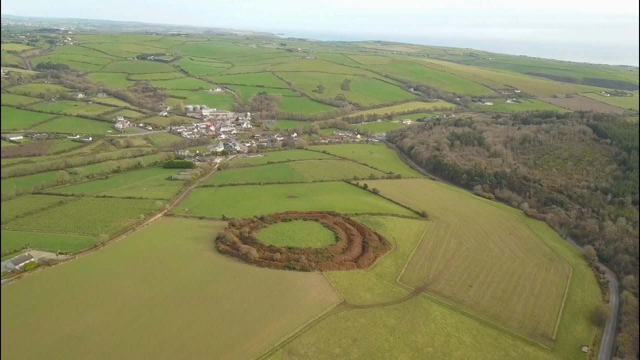 Ringforts of Ireland - volume 1