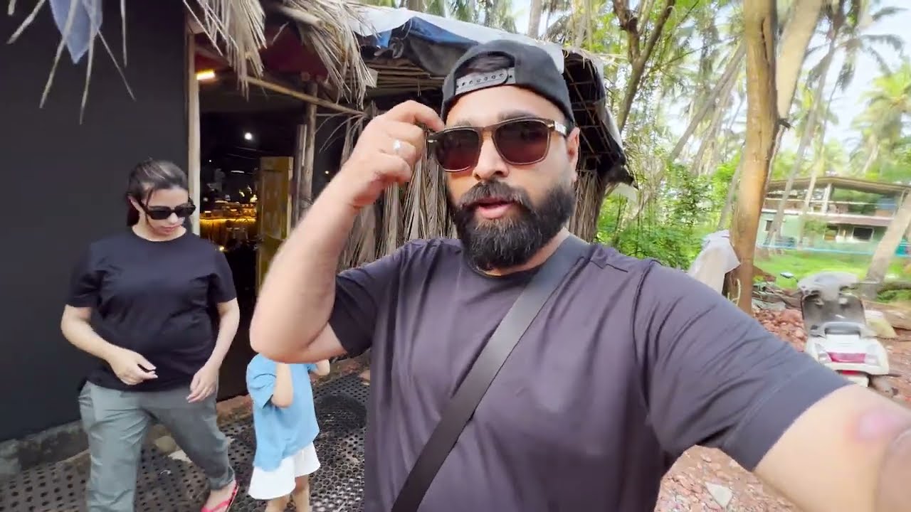 Exotic Artjuna Cafe at Mandrem Beach in North Goa | Goa Street Food, India!! VLOG 11