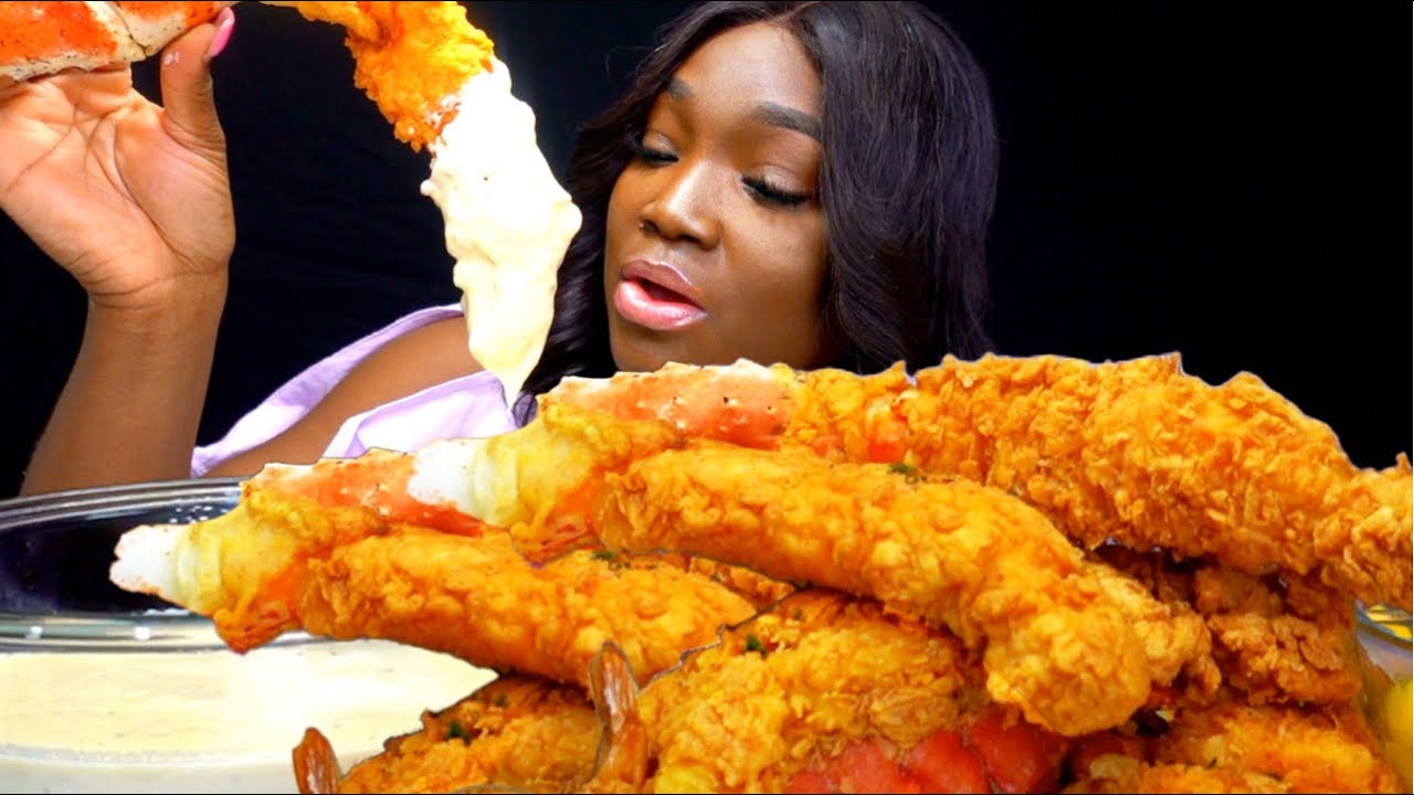 JUICY KING CRAB MUKBANG | LOBSTER TAIL MUKBANG | KING CRAB WITH ALFREDO SAUCE MUKBANG | SEAFOOD