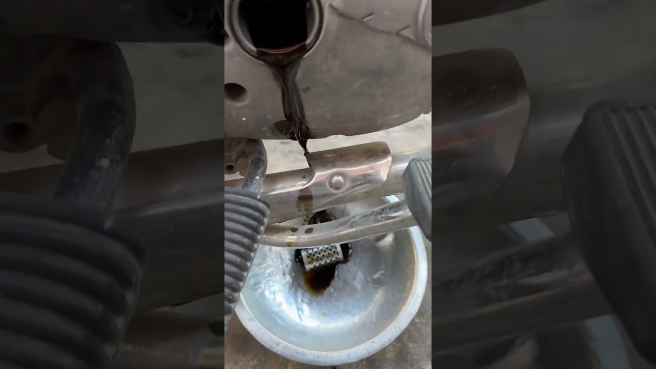 oil drain #bullet #oldmodelbullet #bulletlover #viral #support @rohitgoury_vlogs