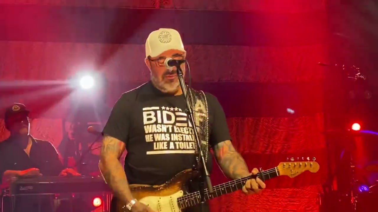 Aaron Lewis “ God and Guns” McLean VA 7-28-22
