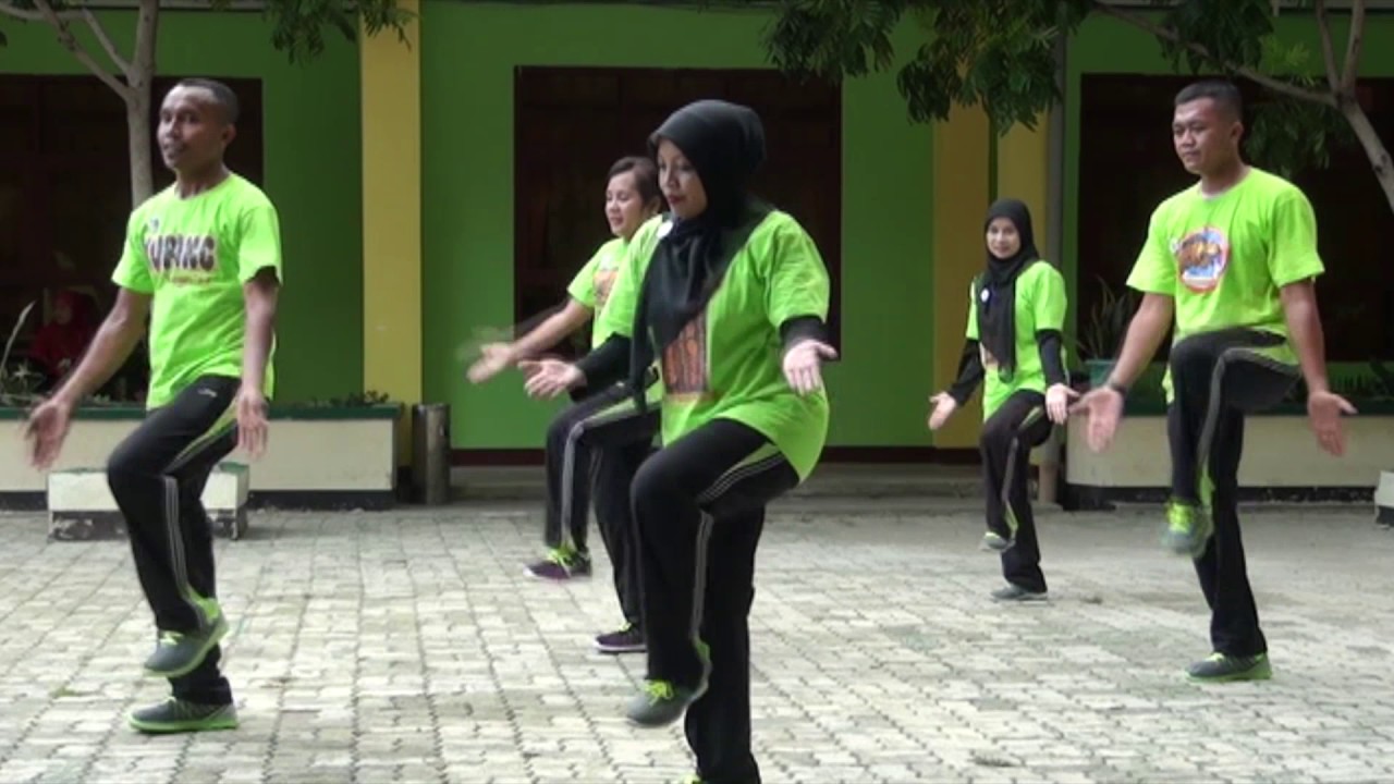 Senam 5 Nilai Budaya Kerja (NBK) NTT