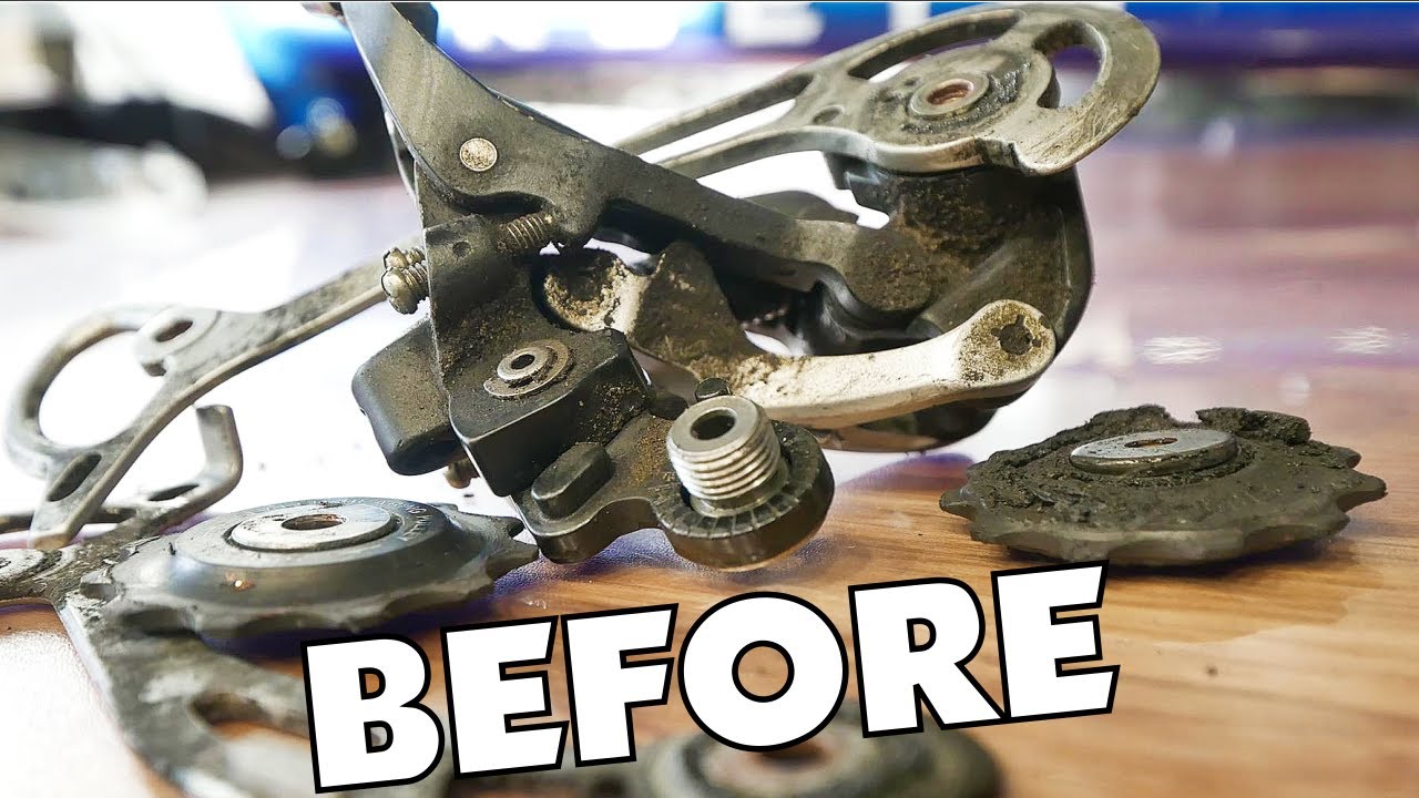 This Derailleur Was A Mess! Cleaning The Shimano RD-M772 Rear Mech.