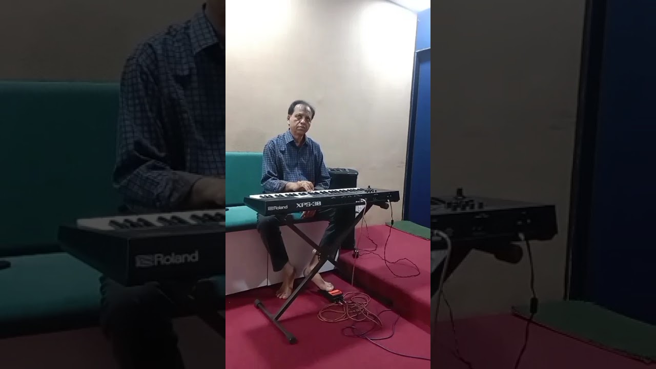Hai shrmau kis kis ko btau, Mera  Gav Mera Desh 