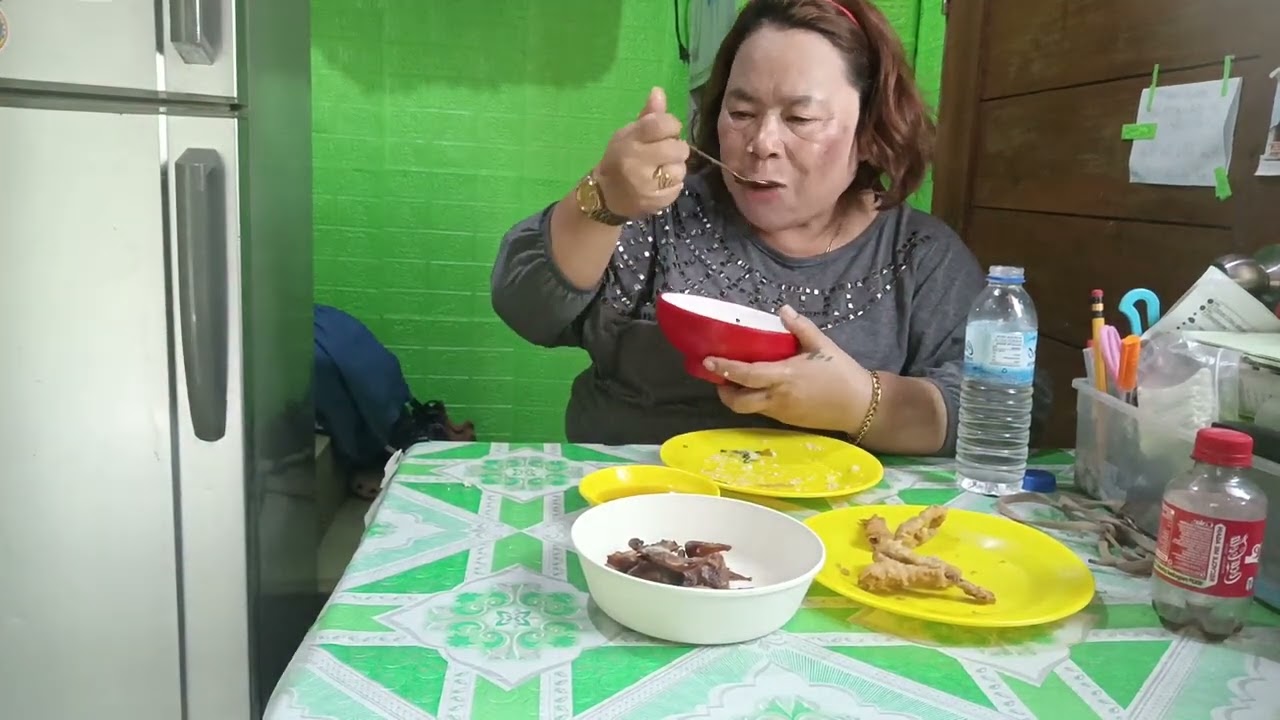 Kain tayo mga ka ibigan