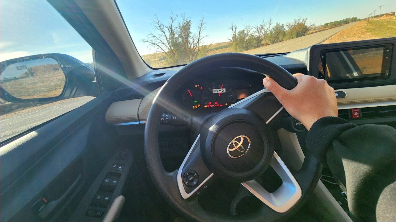 تجربة تويوتا يارس toyota yaris 2024 😁/ عيوب مميزات تسارع صرفية عزل🔥