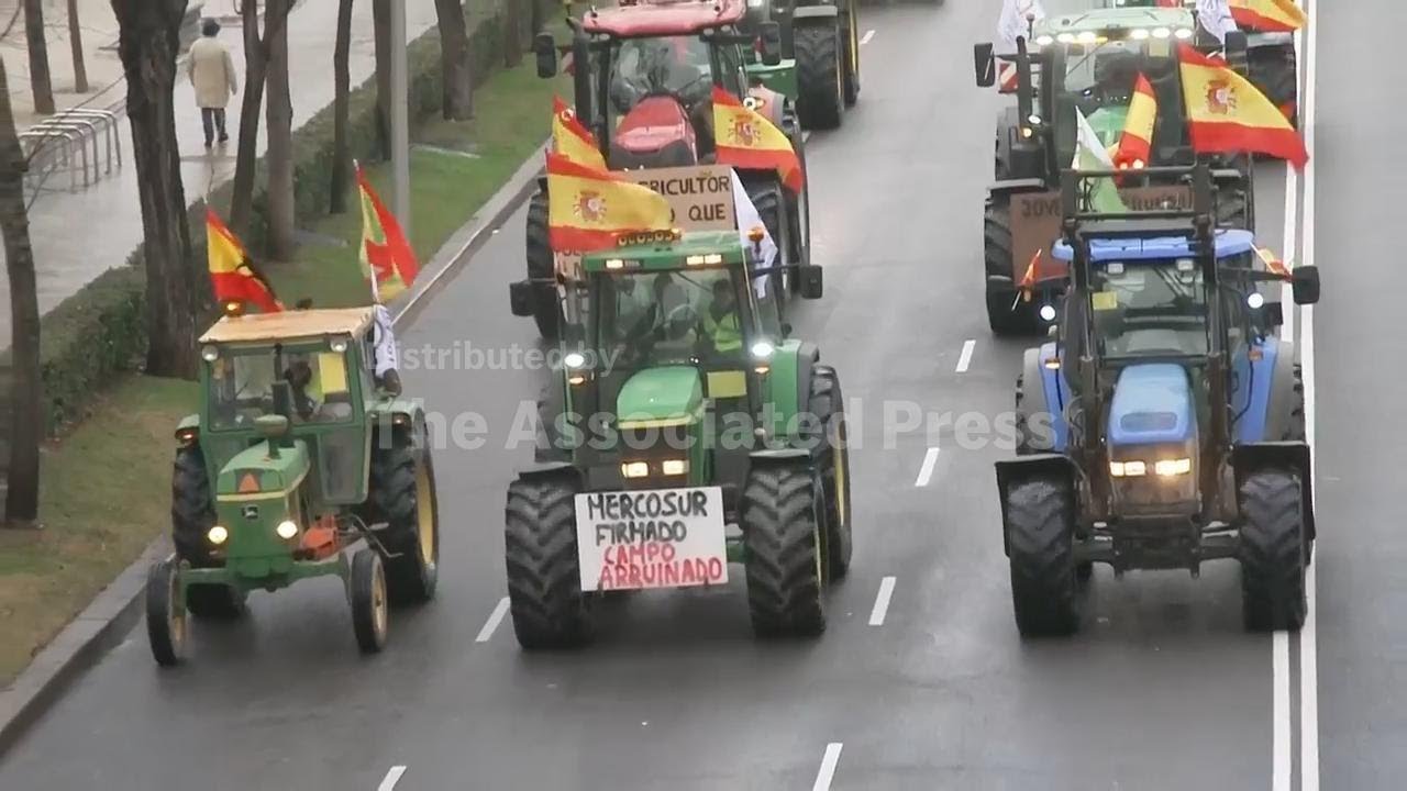 Farmers protesting EU's Mercosur agreement bring Madrid to a halt with tractors