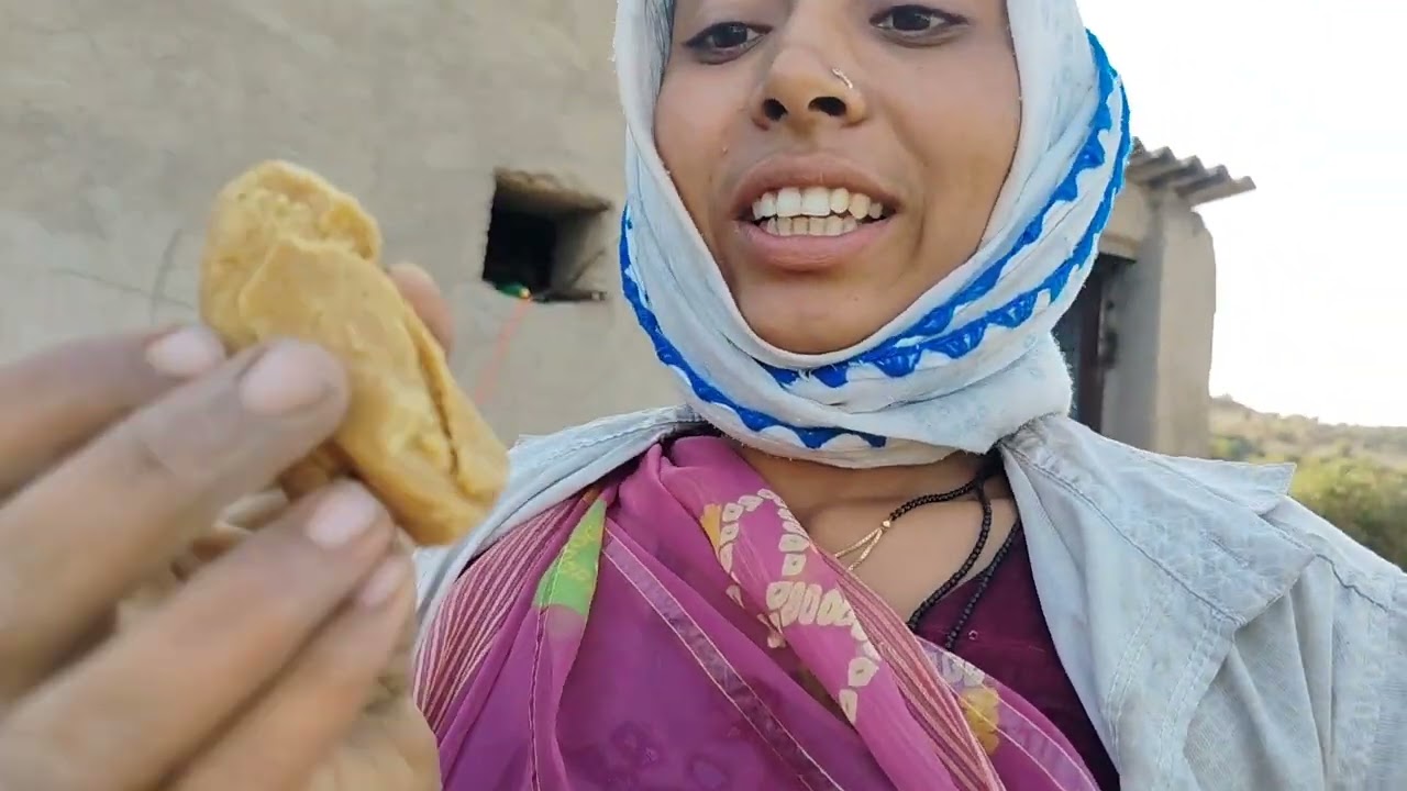 પહેલું પાન વાળી નાખ્યું?????❤️‍🔥