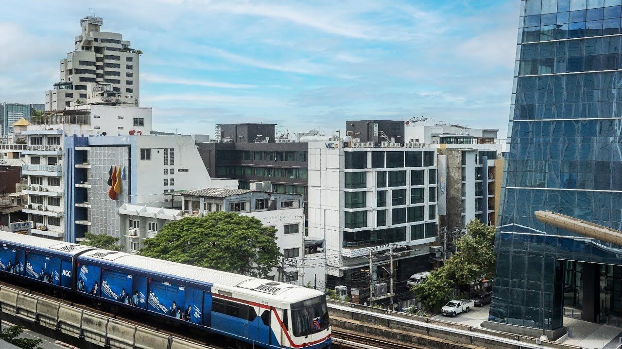 Vic3 Bangkok | Bangkok, Thailand | Hotel Review🏠