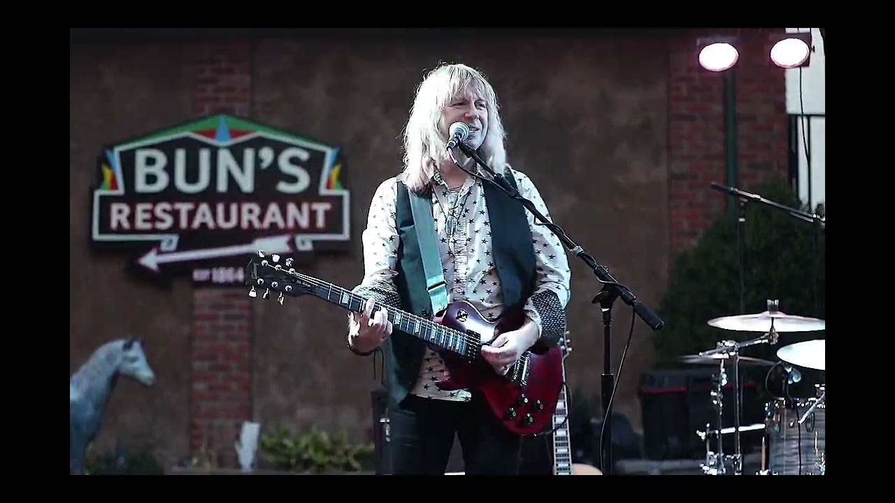 MISS YOU by 💋The Rolling Stones being performed by The Makeshifts starring Tony Burlingame on guitar