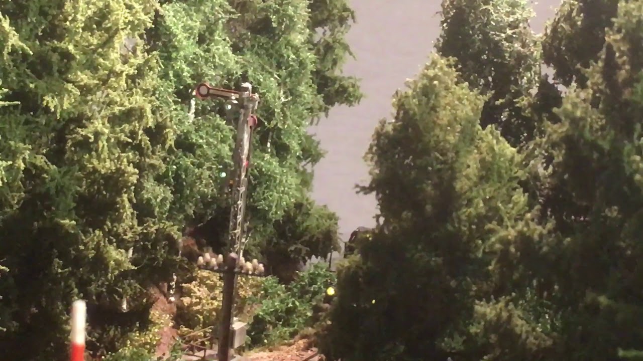 Bahnübergang motorisiert 1:87