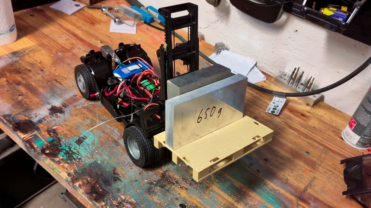 Bruder Linde Forklift RC-Conversion mechanical test run