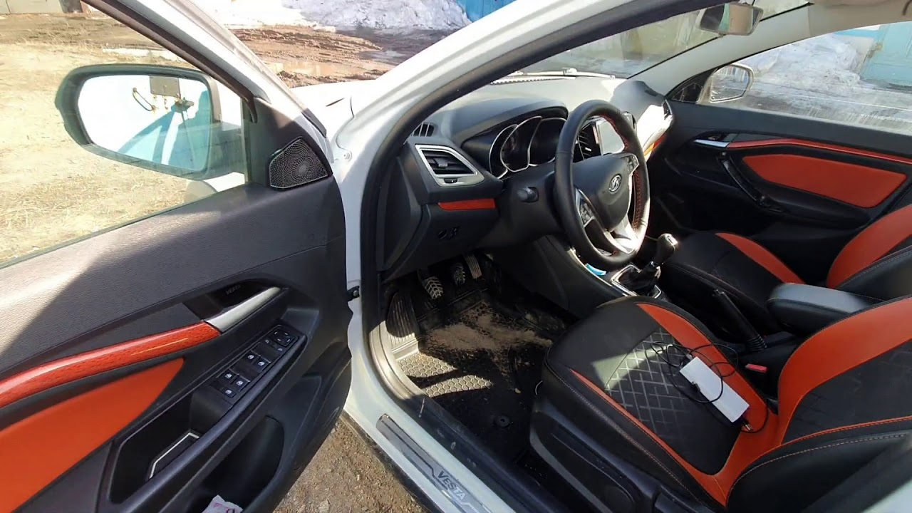 Ограничители дверей нового образца на Lada Vesta